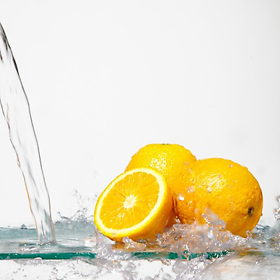 포토 JPG 스튜디오촬영 모양 열매 물결 선 음식 컬러 백그라운드 컨셉 오렌지 과일 탁자 단면 선반 물줄기 실내 순간포착 사람없음 물 노란색 흐름 물방울 표현 신선 액체 떨어짐 슬라이스 액체표현 번짐 국내포토 자연요소 식물 가구 촬영기법 내부 파일형식 효과