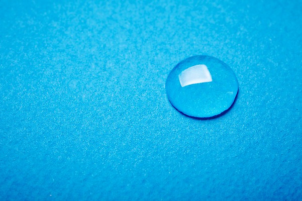 포토 JPG 스튜디오촬영 모양 컬러 백그라운드 컨셉 실내 사람없음 물 파란색 물방울 표현 액체 파란배경 액체표현 국내포토 자연요소 순간포착 내부 파일형식