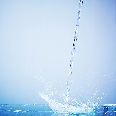 포토 JPG 스튜디오촬영 모양 물결 선 컬러 백그라운드 컨셉 물줄기 실내 순간포착 사람없음 물 파란색 흐름 물방울 표현 액체 떨어짐 액체표현 번짐 국내포토 자연요소 촬영기법 내부 파일형식 효과