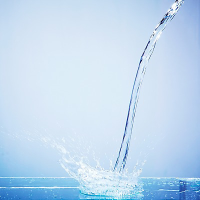 포토 JPG 스튜디오촬영 모양 물결 선 컬러 백그라운드 컨셉 탁자 선반 물줄기 실내 순간포착 사람없음 물 파란색 흐름 물방울 표현 액체 떨어짐 액체표현 번짐 국내포토 자연요소 가구 촬영기법 내부 파일형식 효과