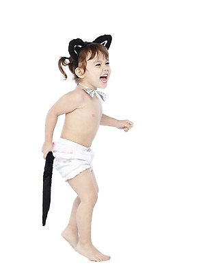 포토 JPG 스튜디오촬영 전신 외국인 해외기획촬영 라이프스타일 2012년태국 여자 기념일 어린이라이프 놀이 나비넥타이 실내 한명 서기 미소 웃음 누끼 사람 이벤트 옆모습 파티 아기 머리띠 꼬리 기저귀 여자만 여자한명만 아기만 여자아기만 여자아기한명만 국내포토 1 어린이 뷰포인트 장신구 모션 넥타이 표정 인종 내부 생활 아기용품 파일형식