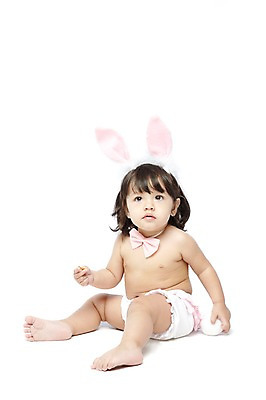 포토 JPG 스튜디오촬영 전신 외국인 해외기획촬영 라이프스타일 2012년태국 여자 기념일 어린이라이프 놀이 나비넥타이 실내 한명 누끼 사람 앉기 이벤트 앞모습 파티 아기 머리띠 토끼머리띠 기저귀 여자만 여자한명만 아기만 여자아기만 여자아기한명만 국내포토 1 어린이 뷰포인트 장신구 모션 넥타이 인종 내부 생활 아기용품 파일형식