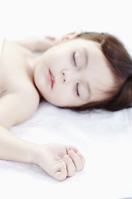 포토 JPG 스튜디오촬영 외국인 해외기획촬영 라이프스타일 2012년태국 여자 어린이라이프 실내 한명 사람 상반신 아웃포커스 눕기 눈감음 아기 잠 여자만 여자한명만 아기만 여자아기만 여자아기한명만 국내포토 1 어린이 모션 촬영기법 인종 내부 생활 파일형식