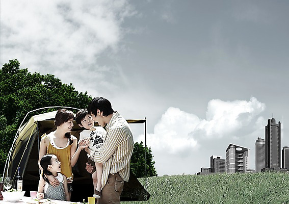 주간 PSD 나무 식물 편집이미지 라이프스타일 그릇 접시 건축물 여자 남자 딸 아들 어린이 음식 여행 포크 와인잔 가족 안기 탁자 엄마 휴가 텐트 요리 서기 미소 웃음 들기 사람 동양인 소녀 빌딩 소년 초원 여러명 성인 야외 건물 캐주얼 30대 부모 와인 캠핑 한국인 자녀 소시지 아빠 숲 먹기 먹여주기 취사 이미지편집 자연요소 식기 옷 건축 가구 다수 술잔 관계 모션 레저 주류 표정 캠핑도구 인종 생활 장년 가공식품 요리중 파일형식