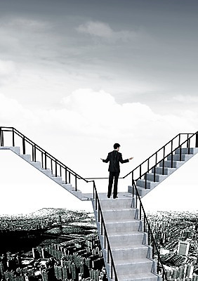 전신 PSD 서양인 외국인 구름 편집이미지 라이프스타일 남자 포즈 비즈니스 하늘 팔벌리기 한명 서기 사람 정장 손짓 빌딩 성인 건물 뒷모습 비즈니스라이프 계단 도시 직장인 비즈니스맨 선택 갈림길 고민 시티라이프 갈래길 남자만 남자한명만 성인남자만 성인만 이미지편집 자연요소 직업 1 건축물 옷 감정 길 뷰포인트 컨셉 모션 인종 생활 파일형식