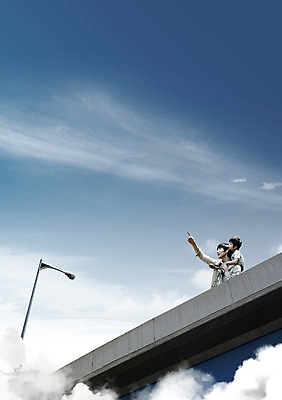 주간 PSD 구름 편집이미지 라이프스타일 건축물 응시 남자 아들 어린이 가로등 가족 하늘 사람 동양인 손짓 소년 성인 야외 두명 옆모습 30대 부모 한국인 자녀 가리킴 관찰 목말 아빠 가교 부자지간 남자만 이미지편집 자연요소 시선 공공시설 건축 뷰포인트 관계 모션 인종 생활 장년 파일형식