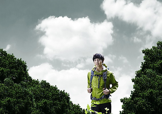 주간 PSD 나무 식물 구름 편집이미지 라이프스타일 남자 가방 배낭 하늘 레저 아웃도어 한명 사람 동양인 상반신 20대 성인 취미 야외 앞모습 등산 트래킹 한국인 숲 등산복 남자만 남자한명만 성인남자만 청년만 청년남자만 청년남자한명만 성인한명만 성인남자한명만 성인만 이미지편집 자연요소 1 잡화 옷 뷰포인트 인종 청년 생활 파일형식