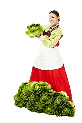 포토 JPG 스튜디오촬영 전신 한국문화 한국전통 전통 우먼라이프 라이프스타일 여자 명절 전통문화 가사 채소 식재료 한국 실내 한명 서기 미소 웃음 들기 누끼 사람 동양인 20대 성인 앞모습 앞치마 한국인 계획 전통의상 한복 배추 며느리 김장 과정 여자만 여자한명만 성인여자만 청년만 청년여자만 성인한명만 청년여자한명만 성인여자한명만 성인만 국내포토 1 동양문화 기념일 아시아 문화 뷰포인트 컨셉 모션 표정 인종 청년 내부 생활 파일형식