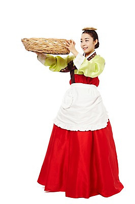 포토 JPG 스튜디오촬영 전신 한국문화 한국전통 전통 우먼라이프 라이프스타일 여자 명절 전통문화 가사 한국 실내 한명 서기 미소 웃음 들기 누끼 사람 동양인 20대 성인 앞모습 광주리 앞치마 한국인 운반 계획 전통의상 한복 받침대 며느리 머리위 과정 똬리 여자만 여자한명만 성인여자만 청년만 청년여자만 성인한명만 청년여자한명만 성인여자한명만 성인만 국내포토 1 동양문화 기념일 아시아 문화 뷰포인트 컨셉 모션 표정 인종 청년 내부 생활 바구니 파일형식