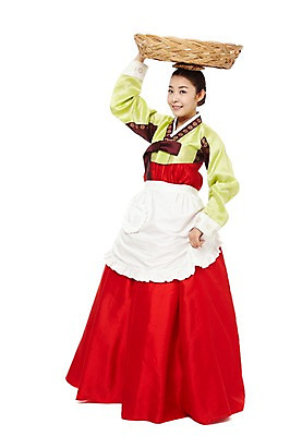 포토 JPG 스튜디오촬영 전신 한국문화 한국전통 전통 우먼라이프 라이프스타일 여자 명절 전통문화 가사 한국 실내 한명 서기 미소 웃음 들기 누끼 사람 동양인 20대 성인 앞모습 광주리 앞치마 한국인 운반 계획 전통의상 한복 받침대 며느리 머리위 과정 똬리 여자만 여자한명만 성인여자만 청년만 청년여자만 성인한명만 청년여자한명만 성인여자한명만 성인만 국내포토 1 동양문화 기념일 아시아 문화 뷰포인트 컨셉 모션 표정 인종 청년 내부 생활 바구니 파일형식