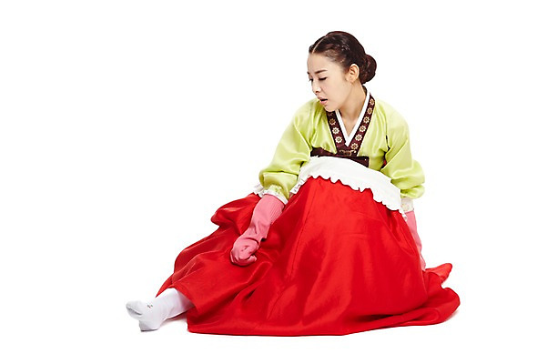 포토 JPG 스튜디오촬영 전신 한국문화 한국전통 전통 우먼라이프 라이프스타일 여자 명절 전통문화 장갑 가사 한국 실내 피곤 한명 누끼 사람 앉기 동양인 20대 성인 앞모습 앞치마 고통 한국인 계획 전통의상 한복 며느리 고무장갑 과정 명절증후군 여자만 여자한명만 성인여자만 청년만 청년여자만 성인한명만 청년여자한명만 성인여자한명만 성인만 증후군 국내포토 1 동양문화 잡화 기념일 감정 아시아 문화 뷰포인트 컨셉 모션 인종 청년 내부 생활 질병 고무 파일형식