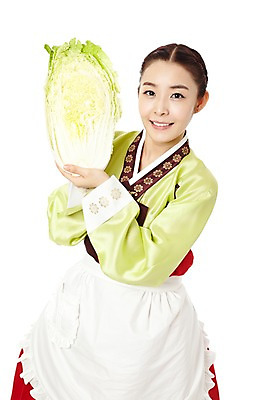 포토 JPG 스튜디오촬영 한국문화 한국전통 전통 우먼라이프 라이프스타일 여자 명절 전통문화 가사 채소 식재료 단면 한국 실내 한명 서기 미소 웃음 들기 누끼 사람 동양인 20대 성인 앞모습 앞치마 한국인 계획 전통의상 한복 배추 며느리 반쪽 김장 과정 여자만 여자한명만 성인여자만 청년만 청년여자만 성인한명만 청년여자한명만 성인여자한명만 성인만 국내포토 1 동양문화 기념일 아시아 문화 뷰포인트 컨셉 모션 표정 인종 청년 내부 생활 파일형식