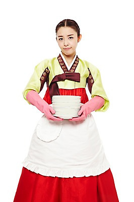포토 JPG 스튜디오촬영 한국문화 한국전통 전통 우먼라이프 라이프스타일 그릇 접시 여자 명절 전통문화 장갑 가사 한국 실내 피곤 한명 서기 들기 누끼 사람 동양인 20대 성인 앞모습 앞치마 한국인 계획 전통의상 한복 설거지 며느리 고무장갑 과정 여자만 여자한명만 성인여자만 청년만 청년여자만 성인한명만 청년여자한명만 성인여자한명만 성인만 국내포토 1 동양문화 식기 잡화 기념일 아시아 문화 뷰포인트 컨셉 모션 인종 청년 내부 생활 고무 파일형식