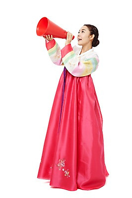 포토 JPG 스튜디오촬영 전신 한국문화 한국전통 전통 라이프스타일 여자 명절 전통문화 새해 한국 실내 한명 서기 미소 웃음 들기 누끼 사람 동양인 이벤트 20대 성인 옆모습 설날 추석 확성기 외침 한국인 전통의상 한복 알림 응원나팔 여자만 여자한명만 성인여자만 청년만 청년여자만 성인한명만 청년여자한명만 성인여자한명만 성인만 국내포토 1 동양문화 기념일 아시아 문화 뷰포인트 모션 표정 인종 청년 내부 생활 소리 응원용품 파일형식