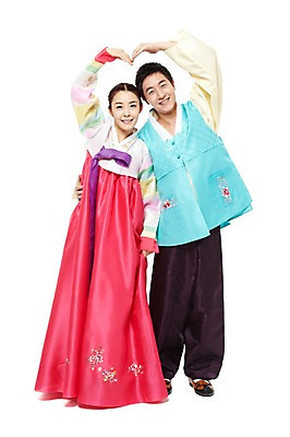 포토 JPG 스튜디오촬영 전신 한국문화 한국전통 전통 라이프스타일 부부 커플 여자 명절 남자 전통문화 모션 새해 한국 실내 사랑 서기 미소 웃음 누끼 사람 동양인 손짓 20대 성인 두명 앞모습 설날 추석 한국인 하트 전통의상 한복 청년만 성인만 국내포토 모양 동양문화 기념일 감정 아시아 문화 뷰포인트 관계 표정 인종 청년 내부 생활 파일형식