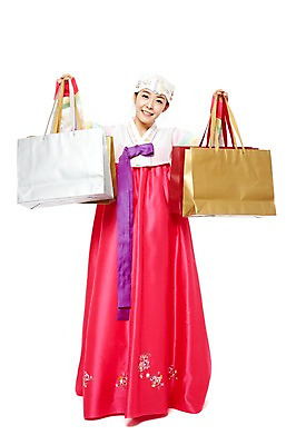 포토 JPG 스튜디오촬영 전신 한국문화 한국전통 전통 라이프스타일 여자 명절 전통문화 새해 한국 실내 선물 한명 서기 미소 웃음 들기 누끼 사람 동양인 20대 성인 앞모습 쇼핑 장보기 설날 쇼핑백 추석 한국인 전통의상 한복 아얌 새해선물 추석선물 여자만 여자한명만 성인여자만 청년만 청년여자만 성인한명만 청년여자한명만 성인여자한명만 성인만 설선물 국내포토 1 동양문화 기념일 아시아 문화 뷰포인트 가방 모션 전통소품 표정 인종 청년 내부 생활 파일형식 명절선물