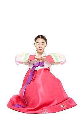 포토 JPG 스튜디오촬영 전신 한국문화 한국전통 전통 라이프스타일 여자 명절 전통문화 새해 한국 실내 한명 미소 웃음 누끼 사람 앉기 동양인 20대 성인 앞모습 설날 추석 깨끗함 한국인 예절 인사 절 전통의상 한복 세배 손모으기 여자만 여자한명만 성인여자만 청년만 청년여자만 성인한명만 청년여자한명만 성인여자한명만 성인만 국내포토 1 동양문화 기념일 아시아 문화 뷰포인트 컨셉 모션 표정 인종 손짓 청년 내부 생활 절_인사 파일형식