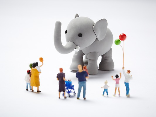 포토 JPG 스튜디오촬영 동물 캐릭터 한마리 응시 어린이 인형 동물캐릭터 포유류 가족 코끼리 실내 동물원 들기 여러명 사람없음 장난감 귀여움 피규어 군중 구경 오브젝트 공예품 유모차 점토 풍선 사람인형 점토공예 클레이아트 동물인형 어린이만 국내포토 1 시선 다수 컨셉 관계 모션 사람 내부 미니어처 아기용품 공예 파일형식