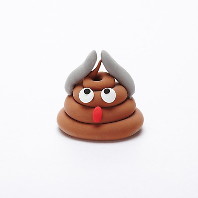 포토 JPG 스튜디오촬영 캐릭터 인형 실내 사람없음 장난감 귀여움 오브젝트 공예품 점토 점토공예 클레이아트 변 배변 용변 국내포토 컨셉 내부 공예 파일형식