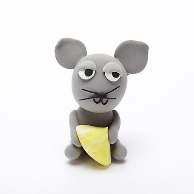 포토 JPG 스튜디오촬영 동물 캐릭터 한마리 인형 동물캐릭터 포유류 치즈 실내 들기 사람없음 장난감 귀여움 십이지신 쥐 오브젝트 공예품 점토 점토공예 클레이아트 동물인형 국내포토 1 컨셉 모션 유제품 내부 설치류 공예 파일형식