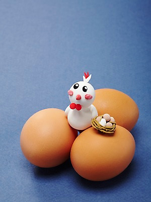 포토 JPG 스튜디오촬영 동물 척추동물 캐릭터 한마리 인형 동물캐릭터 조류 실내 사람없음 장난감 귀여움 십이지신 닭 오브젝트 공예품 점토 점토공예 클레이아트 동물인형 암탉 국내포토 1 컨셉 내부 암컷 공예 파일형식