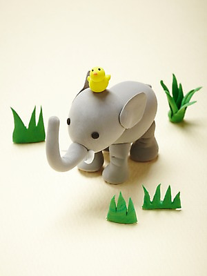 포토 JPG 스튜디오촬영 식물 동물 캐릭터 한마리 인형 동물캐릭터 포유류 코끼리 실내 병아리 잔디 사람없음 장난감 귀여움 풀 승차 오브젝트 공예품 점토 점토공예 클레이아트 동물인형 국내포토 1 컨셉 모션 조류 내부 공예 파일형식