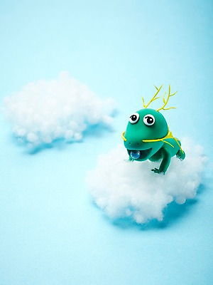 포토 JPG 스튜디오촬영 동물 구름 캐릭터 인형 동물캐릭터 포유류 하늘 실내 사람없음 장난감 귀여움 십이지신 용 물기 구슬 오브젝트 공예품 점토 점토공예 클레이아트 동물인형 여의주 국내포토 자연요소 컨셉 모션 내부 공예 파일형식