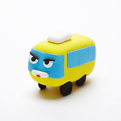 포토 JPG 스튜디오촬영 캐릭터 인형 육상교통 교통수단 자동차 버스 실내 사람없음 장난감 귀여움 장난감자동차 오브젝트 공예품 점토 점토공예 클레이아트 국내포토 교통 컨셉 대중교통 내부 공예 파일형식