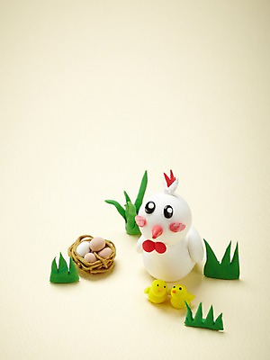 포토 JPG 스튜디오촬영 동물 척추동물 캐릭터 한마리 인형 동물캐릭터 조류 실내 사람없음 장난감 귀여움 십이지신 닭 오브젝트 공예품 점토 점토공예 클레이아트 동물인형 암탉 국내포토 1 컨셉 내부 암컷 공예 파일형식