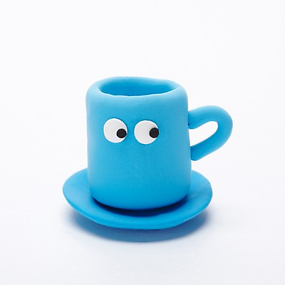 포토 JPG 스튜디오촬영 캐릭터 인형 잔 실내 사람없음 컵 장난감 귀여움 머그컵 찻잔 컵받침 받침대 물컵 오브젝트 공예품 점토 점토공예 클레이아트 국내포토 식기 컨셉 내부 공예 파일형식