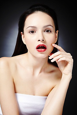 포토 JPG 스튜디오촬영 서양인 외국인 백인 해외기획촬영 우먼라이프 라이프스타일 긴머리 2012년태국 여자 포즈 검은배경 실내 한명 사람 상반신 20대 성인 앞모습 뷰티 섹시 매끈함 튜브탑 순수 빨간립스틱 청순 의료성형뷰티 여자만 여자한명만 성인여자만 청년만 청년여자만 성인한명만 청년여자한명만 성인여자한명만 성인만 국내포토 1 헤어스타일 뷰포인트 백그라운드 컨셉 상의 인종 청년 내부 생활 검은색 감각 파일형식