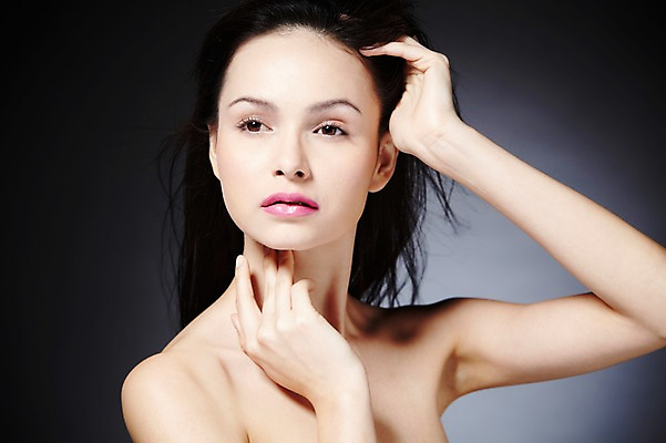 포토 JPG 스튜디오촬영 서양인 외국인 백인 해외기획촬영 우먼라이프 라이프스타일 긴머리 응시 2012년태국 여자 포즈 검은배경 실내 한명 사람 상반신 20대 성인 앞모습 뷰티 매끈함 순수 청순 의료성형뷰티 여자만 여자한명만 성인여자만 청년만 청년여자만 성인한명만 청년여자한명만 성인여자한명만 성인만 국내포토 1 헤어스타일 시선 뷰포인트 백그라운드 컨셉 인종 청년 내부 생활 검은색 감각 파일형식