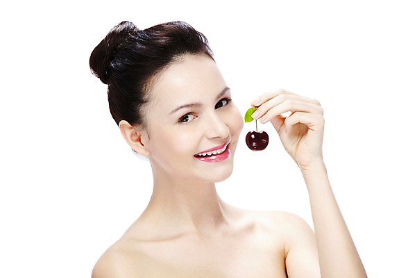 포토 JPG 스튜디오촬영 서양인 외국인 백인 해외기획촬영 우먼라이프 라이프스타일 2012년태국 여자 음식 포즈 과일 실내 한명 미소 웃음 들기 누끼 사람 상반신 20대 성인 앞모습 뷰티 체리 매끈함 순수 올림머리 청순 의료성형뷰티 여자만 여자한명만 성인여자만 청년만 청년여자만 성인한명만 청년여자한명만 성인여자한명만 성인만 국내포토 1 헤어스타일 뷰포인트 컨셉 모션 표정 인종 청년 내부 생활 감각 파일형식