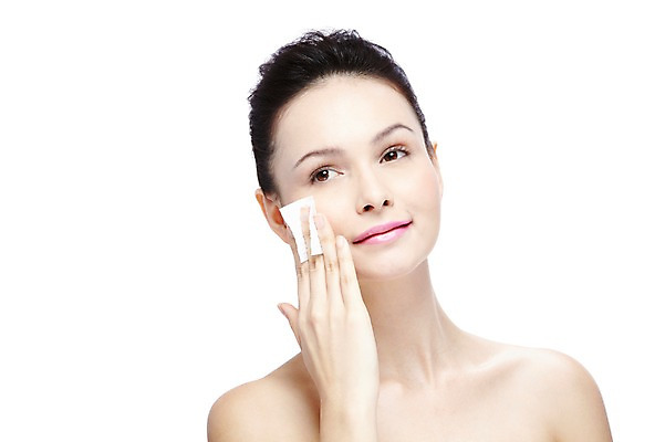 포토 JPG 스튜디오촬영 서양인 외국인 백인 해외기획촬영 우먼라이프 라이프스타일 응시 2012년태국 여자 실내 한명 들기 누끼 사람 상반신 20대 성인 앞모습 화장 뷰티 청결 화장품 화장용품 세수 매끈함 솜 순수 올림머리 닦기 클렌징 삭제 청순 화장솜 의료성형뷰티 여자만 여자한명만 성인여자만 청년만 청년여자만 성인한명만 청년여자한명만 성인여자한명만 성인만 국내포토 1 헤어스타일 시선 뷰포인트 컨셉 모션 인종 청년 내부 생활 미용용품 감각 위생 파일형식