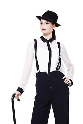 포토 JPG 스튜디오촬영 서양인 외국인 백인 해외기획촬영 모자 우먼라이프 라이프스타일 응시 2012년태국 잡화 여자 패션 허리손 포즈 지팡이 실내 한명 서기 누끼 사람 20대 성인 앞모습 매니시 매니시룩 멜빵바지 중절모 남장 페도라 여자만 여자한명만 성인여자만 청년만 청년여자만 성인한명만 청년여자한명만 성인여자한명만 성인만 국내포토 모자_잡화 1 시선 뷰포인트 바지 모션 인종 청년 내부 생활 멜빵 파일형식