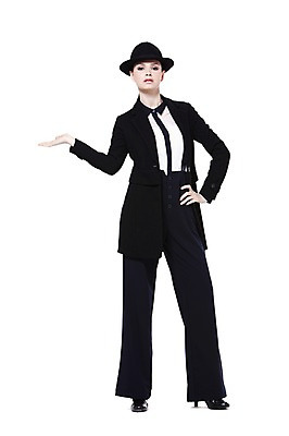 포토 JPG 스튜디오촬영 전신 서양인 외국인 백인 해외기획촬영 모자 우먼라이프 라이프스타일 2012년태국 잡화 여자 패션 구두 허리손 포즈 모션 실내 한명 서기 누끼 사람 정장 손짓 20대 성인 앞모습 재킷 코트 매니시 매니시룩 멜빵바지 중절모 남장 페도라 여자만 여자한명만 성인여자만 청년만 청년여자만 성인한명만 청년여자한명만 성인여자한명만 성인만 국내포토 모자_잡화 1 옷 뷰포인트 신발 바지 인종 청년 내부 생활 외투 멜빵 파일형식