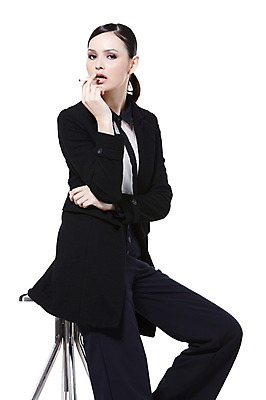 포토 JPG 스튜디오촬영 서양인 외국인 백인 해외기획촬영 우먼라이프 라이프스타일 2012년태국 여자 패션 포즈 의자 흡연 담배 실내 한명 들기 누끼 사람 앉기 정장 20대 성인 옆모습 재킷 코트 매니시 매니시룩 남장 여자만 여자한명만 성인여자만 청년만 청년여자만 성인한명만 청년여자한명만 성인여자한명만 성인만 국내포토 1 옷 뷰포인트 가구 모션 인종 청년 내부 생활 외투 파일형식