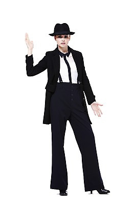 포토 JPG 스튜디오촬영 전신 서양인 외국인 백인 해외기획촬영 모자 우먼라이프 라이프스타일 2012년태국 잡화 여자 패션 구두 포즈 모션 실내 한명 서기 누끼 사람 정장 손짓 20대 성인 앞모습 재킷 코트 매니시 매니시룩 멜빵바지 중절모 남장 페도라 여자만 여자한명만 성인여자만 청년만 청년여자만 성인한명만 청년여자한명만 성인여자한명만 성인만 국내포토 모자_잡화 1 옷 뷰포인트 신발 바지 인종 청년 내부 생활 외투 멜빵 파일형식