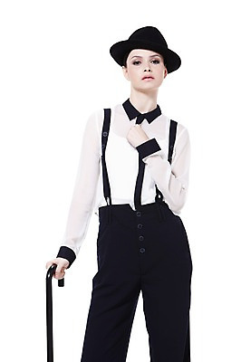 포토 JPG 스튜디오촬영 서양인 외국인 백인 해외기획촬영 모자 우먼라이프 라이프스타일 2012년태국 잡화 여자 패션 포즈 지팡이 실내 한명 서기 누끼 사람 20대 성인 앞모습 매니시 매니시룩 멜빵바지 중절모 남장 페도라 여자만 여자한명만 성인여자만 청년만 청년여자만 성인한명만 청년여자한명만 성인여자한명만 성인만 국내포토 모자_잡화 1 뷰포인트 바지 모션 인종 청년 내부 생활 멜빵 파일형식