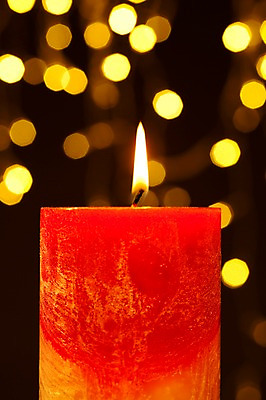 포토 JPG 스튜디오촬영 기념일 백그라운드 크리스마스 초 촛불 크리스마스용품 불 조명 실내 이벤트 근접촬영 사람없음 아웃포커스 장식 빛 반짝임 오브젝트 국내포토 자연요소 뷰포인트 모션 촬영기법 내부 용품 파일형식