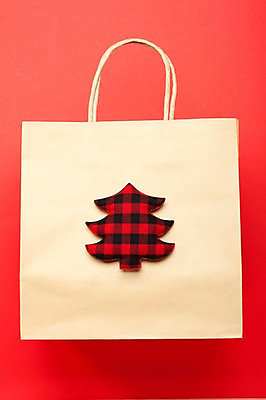 포토 JPG 스튜디오촬영 기념일 백그라운드 크리스마스 크리스마스용품 실내 크리스마스선물 선물 이벤트 사람없음 쇼핑백 크리스마스트리 오브젝트 국내포토 가방 내부 용품 파일형식