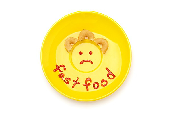 포토 JPG 문자 그릇 식기 접시 영어 음식 패스트푸드 실내 표정 요리 누끼 사람없음 단어 하이앵글 울음 양파링 국내포토 뷰포인트 내부 튀김 인스턴트 파일형식