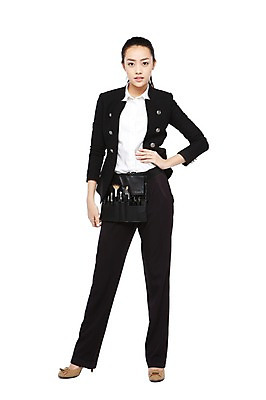 포토 JPG 스튜디오촬영 전신 외국인 해외기획촬영 직업 우먼라이프 라이프스타일 2012년태국 여자 구두 허리손 실내 한명 서기 누끼 사람 동양인 정장 20대 성인 앞모습 화장 뷰티 화장품 화장용품 도구 붓 전문직 메이크업아티스트 브러쉬세트 브러쉬케이스 벨트색 브러쉬벨트색 의료성형뷰티 여자만 여자한명만 성인여자만 청년만 청년여자만 성인한명만 청년여자한명만 성인여자한명만 성인만 국내포토 1 옷 뷰포인트 포즈 신발 모션 인종 청년 내부 생활 미용용품 힙색 파일형식