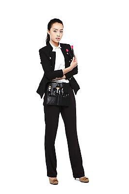 포토 JPG 스튜디오촬영 전신 외국인 해외기획촬영 직업 우먼라이프 라이프스타일 2012년태국 여자 구두 실내 한명 서기 들기 누끼 사람 동양인 정장 20대 성인 앞모습 화장 뷰티 화장품 화장용품 도구 붓 전문직 메이크업아티스트 브러쉬세트 브러쉬케이스 벨트색 브러쉬벨트색 의료성형뷰티 여자만 여자한명만 성인여자만 청년만 청년여자만 성인한명만 청년여자한명만 성인여자한명만 성인만 국내포토 1 옷 뷰포인트 신발 모션 인종 청년 내부 생활 미용용품 힙색 파일형식