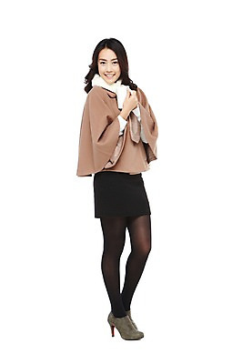 포토 JPG 스튜디오촬영 전신 외국인 해외기획촬영 우먼라이프 라이프스타일 긴머리 2012년태국 여자 패션 커피 음료 구두 겨울 티타임 잔 실내 따뜻함 한명 서기 미소 웃음 들기 누끼 사람 동양인 20대 성인 옆모습 컵 치마 목도리 머그컵 하이힐 망토 겨울옷 여자만 여자한명만 성인여자만 청년만 청년여자만 성인한명만 청년여자한명만 성인여자한명만 성인만 국내포토 1 헤어스타일 식기 잡화 옷 계절 뷰포인트 신발 모션 하의 휴식 표정 인종 청년 내부 생활 여성화 파일형식