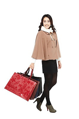 포토 JPG 스튜디오촬영 전신 외국인 해외기획촬영 우먼라이프 라이프스타일 긴머리 2012년태국 여자 패션 구두 겨울 실내 한명 서기 미소 웃음 들기 누끼 사람 동양인 이벤트 20대 성인 옆모습 쇼핑 치마 쇼핑백 목도리 하이힐 망토 겨울옷 여자만 여자한명만 성인여자만 청년만 청년여자만 성인한명만 청년여자한명만 성인여자한명만 성인만 국내포토 1 헤어스타일 잡화 옷 계절 뷰포인트 신발 가방 모션 하의 표정 인종 청년 내부 생활 여성화 파일형식