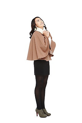 포토 JPG 스튜디오촬영 전신 외국인 해외기획촬영 우먼라이프 라이프스타일 긴머리 응시 2012년태국 여자 패션 구두 포즈 겨울 실내 한명 서기 미소 웃음 누끼 사람 동양인 20대 성인 옆모습 치마 목도리 올려보기 하이힐 망토 겨울옷 손모으기 여자만 여자한명만 성인여자만 청년만 청년여자만 성인한명만 청년여자한명만 성인여자한명만 성인만 국내포토 1 헤어스타일 시선 잡화 옷 계절 뷰포인트 신발 모션 하의 표정 인종 손짓 청년 내부 생활 여성화 파일형식