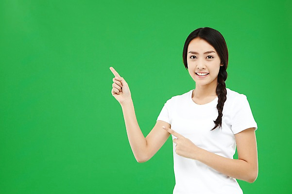 포토 JPG 스튜디오촬영 외국인 해외기획촬영 우먼라이프 라이프스타일 긴머리 2012년태국 여자 캠페인 컬러 모션 땋은머리 실내 한명 미소 웃음 사람 동양인 손짓 상반신 20대 성인 앞모습 초록색 자연보호 환경 그린캠페인 반팔티셔츠 가리킴 봉사 도움 공익캠페인 보호 복지 에코 녹색배경 여자만 여자한명만 성인여자만 청년만 청년여자만 성인한명만 청년여자한명만 성인여자한명만 성인만 그린슈머 국내포토 1 헤어스타일 뷰포인트 백그라운드 컨셉 티셔츠 자연 표정 인종 청년 내부 생활 사회이슈 파일형식