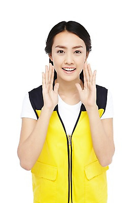 포토 JPG 스튜디오촬영 외국인 해외기획촬영 우먼라이프 라이프스타일 2012년태국 여자 캠페인 포즈 모션 실내 한명 서기 미소 웃음 누끼 사람 동양인 손짓 상반신 20대 성인 앞모습 외침 조끼 봉사 도움 자원봉사자 보호 알림 복지 자원봉사조끼 여자만 여자한명만 성인여자만 청년만 청년여자만 성인한명만 청년여자한명만 성인여자한명만 성인만 국내포토 1 뷰포인트 컨셉 표정 인종 청년 내부 생활 소리 외투 사회이슈 파일형식