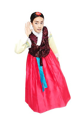 포토 JPG 스튜디오촬영 전신 외국인 해외기획촬영 한국문화 한국전통 전통 우먼라이프 라이프스타일 응시 2012년태국 여자 전통문화 문화 모션 한국 실내 한명 서기 누끼 사람 동양인 손짓 20대 성인 앞모습 하이앵글 듣기 조끼 체험 전통의상 한복 배자 털배자 배씨댕기 여자만 여자한명만 성인여자만 청년만 청년여자만 성인한명만 청년여자한명만 성인여자한명만 성인만 국내포토 1 동양문화 시선 아시아 뷰포인트 컨셉 전통소품 인종 청년 내부 생활 외투 파일형식